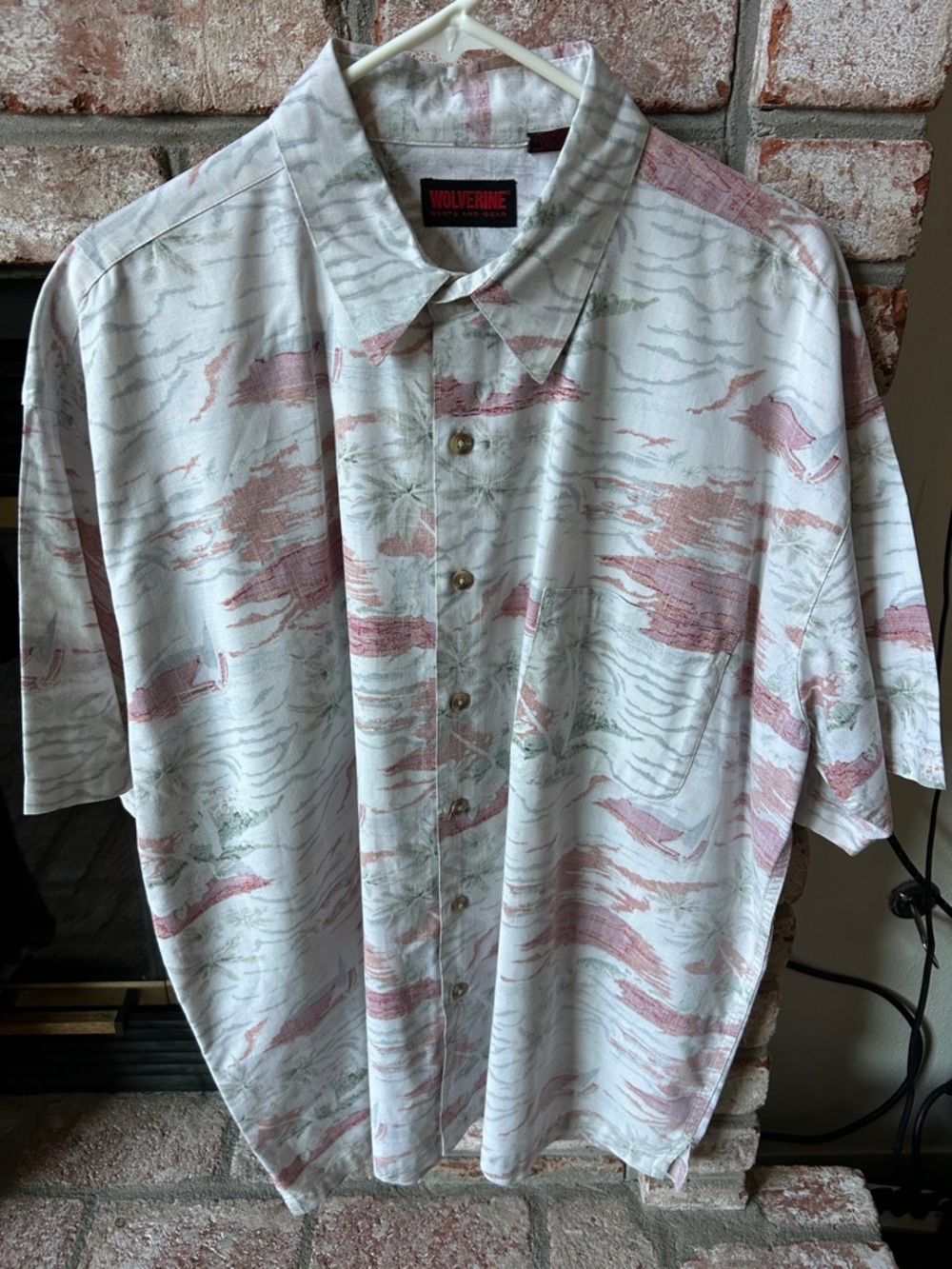 Wolverine Hawaiian Button Down Short Sleeve Floral Print‎ Shirt Mens Size XL